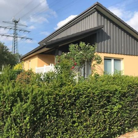 Komfortables Einzelhaus Mit Garten Halstenbek Buitenkant foto