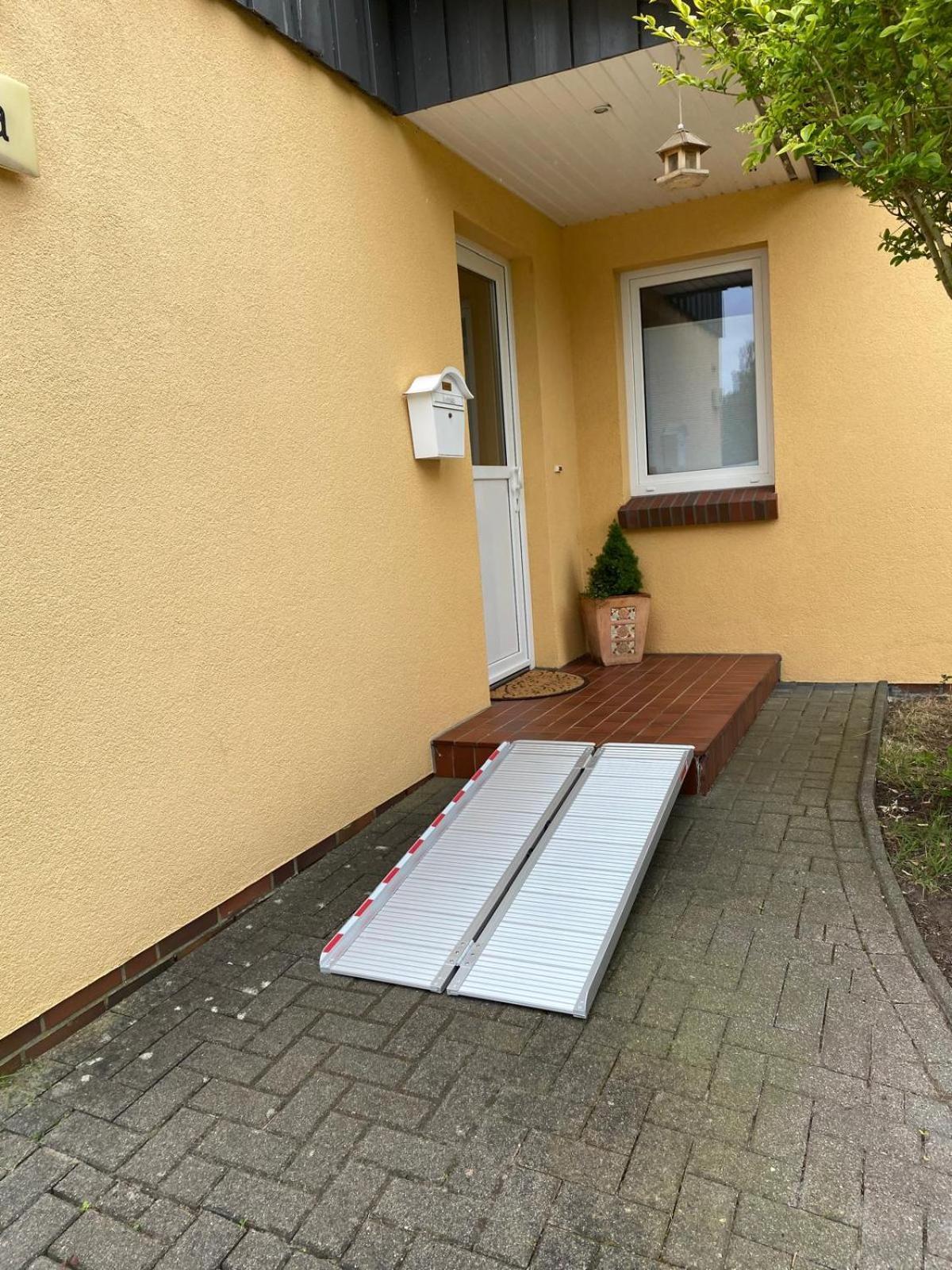 Komfortables Einzelhaus Mit Garten Halstenbek Buitenkant foto